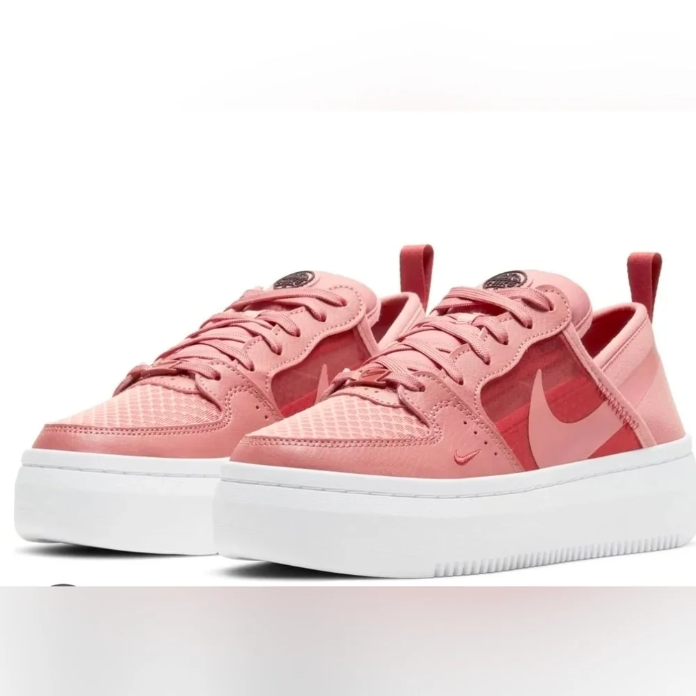 Nike Women's Coral Sneakers